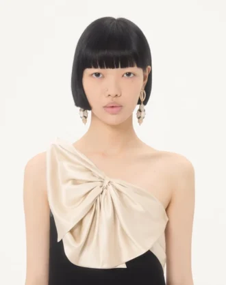 crepe couture kort kjole 2 3 330x417 - Crepe Couture kort kjole