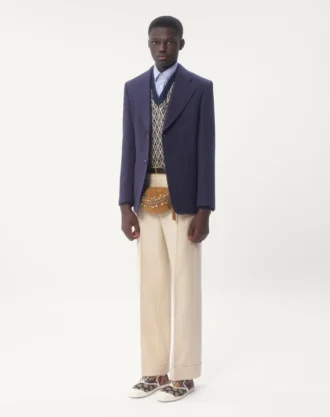 enkeltradet uldgabardinejakke 1 330x417 - Enkeltradet uldgabardinejakke